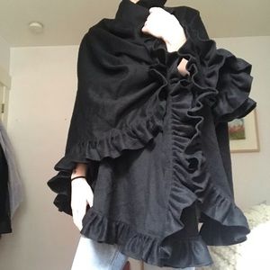 Vintage Peruvian Connection Ruffled Cape